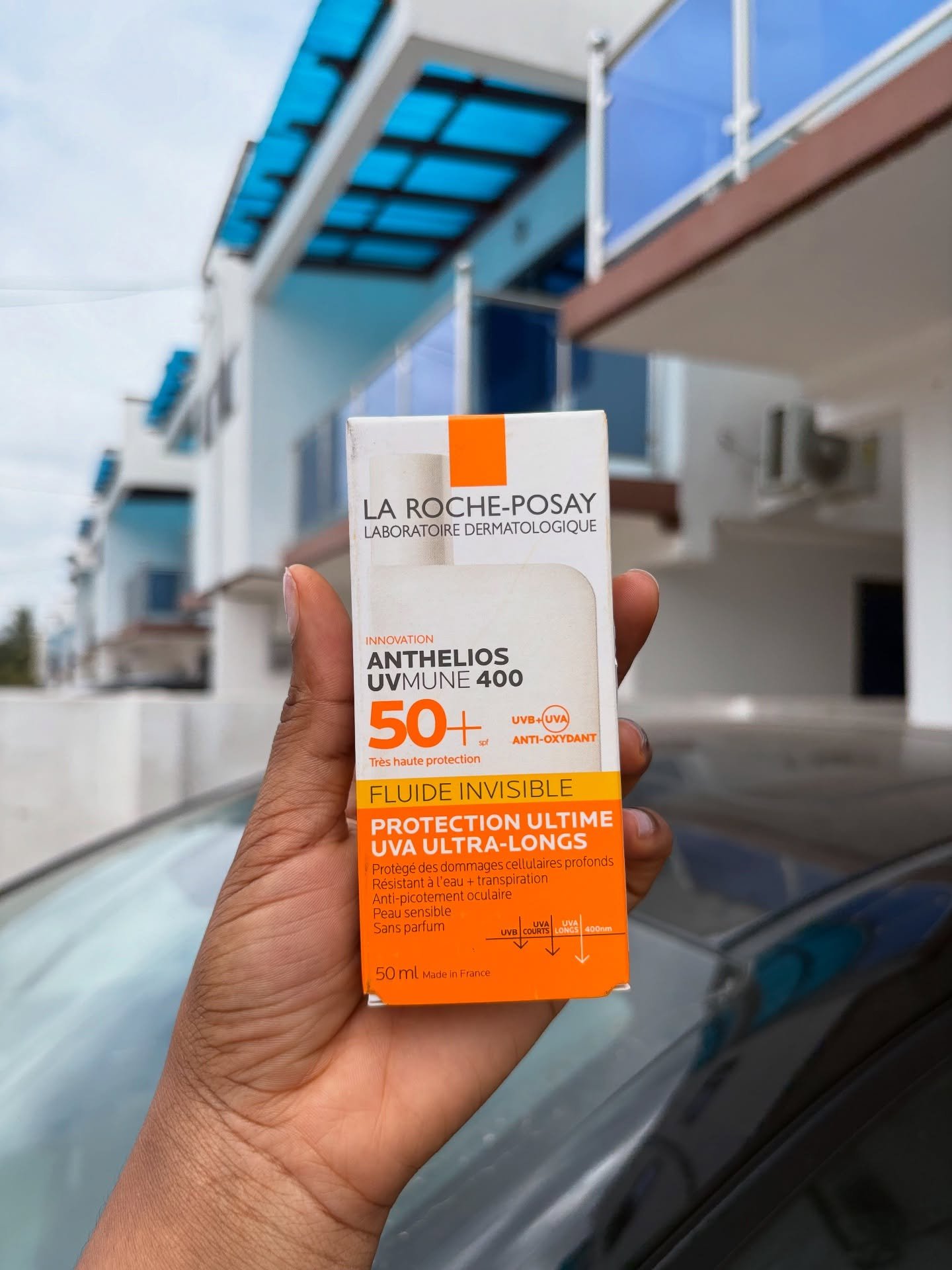 1754522760792 La Roche-Posay Anthelios UVMune 400 Invisible Fluid SPF50+ sunscreen. - Image 1