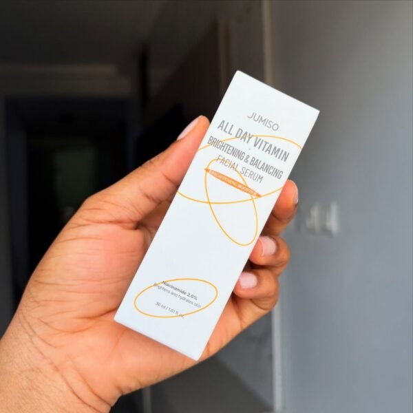 Jumiso All Day Vitamin Brightening & Balancing Facial Serum