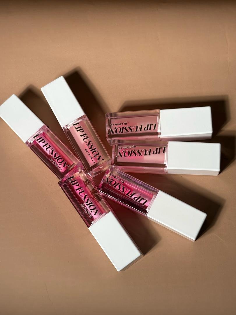 Lip-fusion-40gh-Lip-oils.jpg Lip Fusion Luxe Oil by Chelle Co. - Image 1
